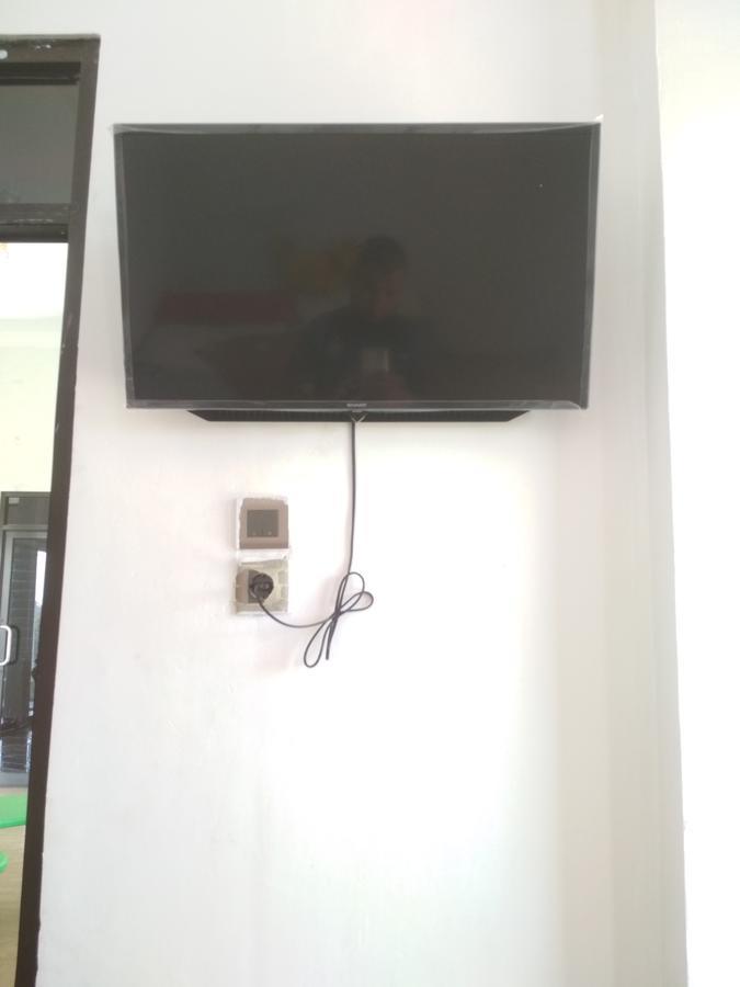 Almira Homestay Jambi Εξωτερικό φωτογραφία