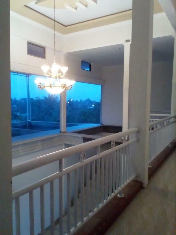 Almira Homestay Jambi Εξωτερικό φωτογραφία