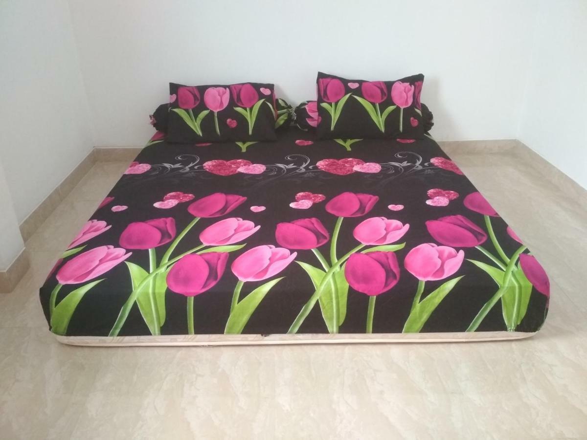 Almira Homestay Jambi Εξωτερικό φωτογραφία